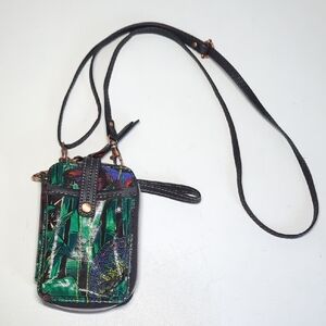 Sakroots Salinas Smartphone Crossbody Repreve‎ EcoTwill Tropical Floral Print
